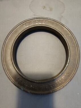 Vintage L.R. Nelson 8-1/4 in Metal "Circle" Stationary Sprinkler - used